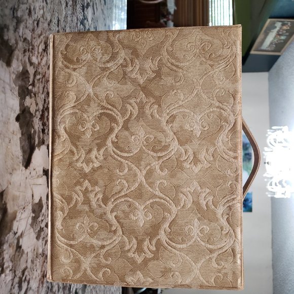 Vintage Viviane Woodard cosmetic carrying case large 12-in x9-in x 4-in clasp - Picture 14 of 15